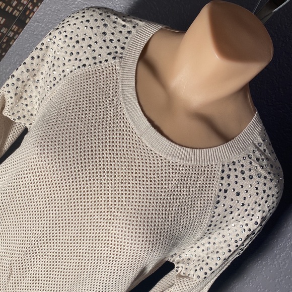 EXPRESS - NWT - cream sheer mesh knit l/s sweater w silver studded shoulders - L - Picture 9 of 16
